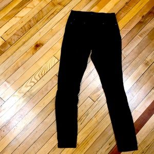 Prana Dark green rip-stop Nylon size 6 tall pants